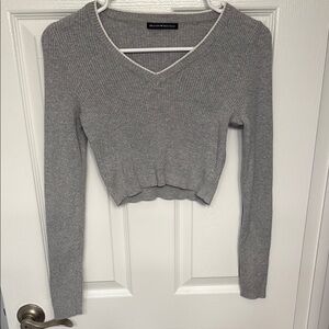 Brandy Melville Gray Cropped Sweater